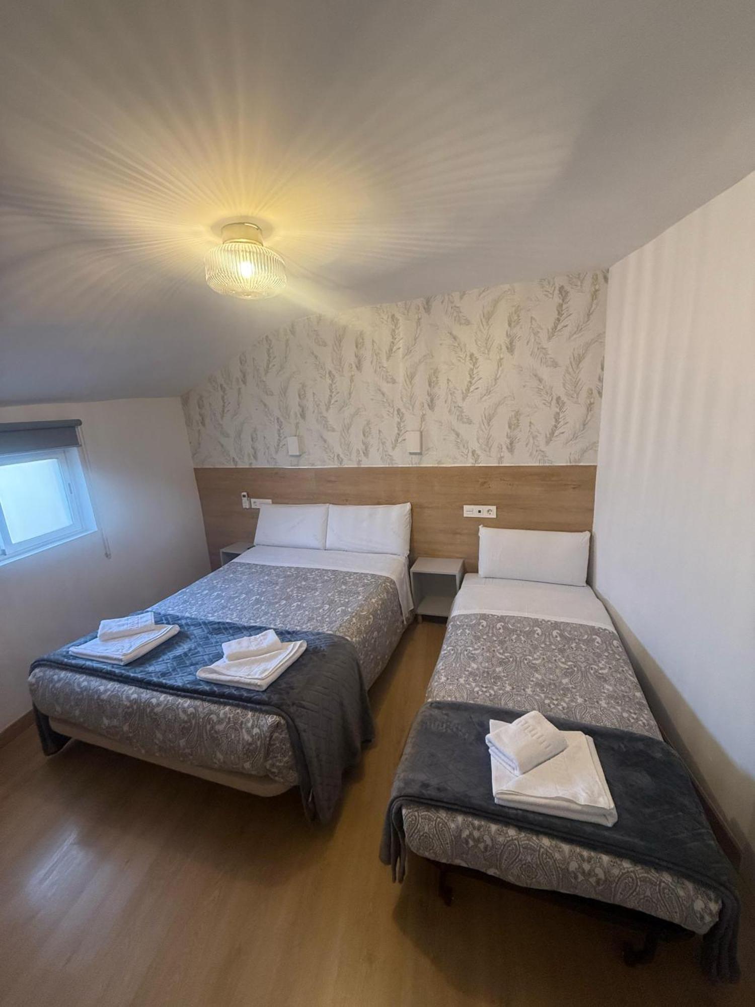 Hostal Comercial Мадрид Экстерьер фото